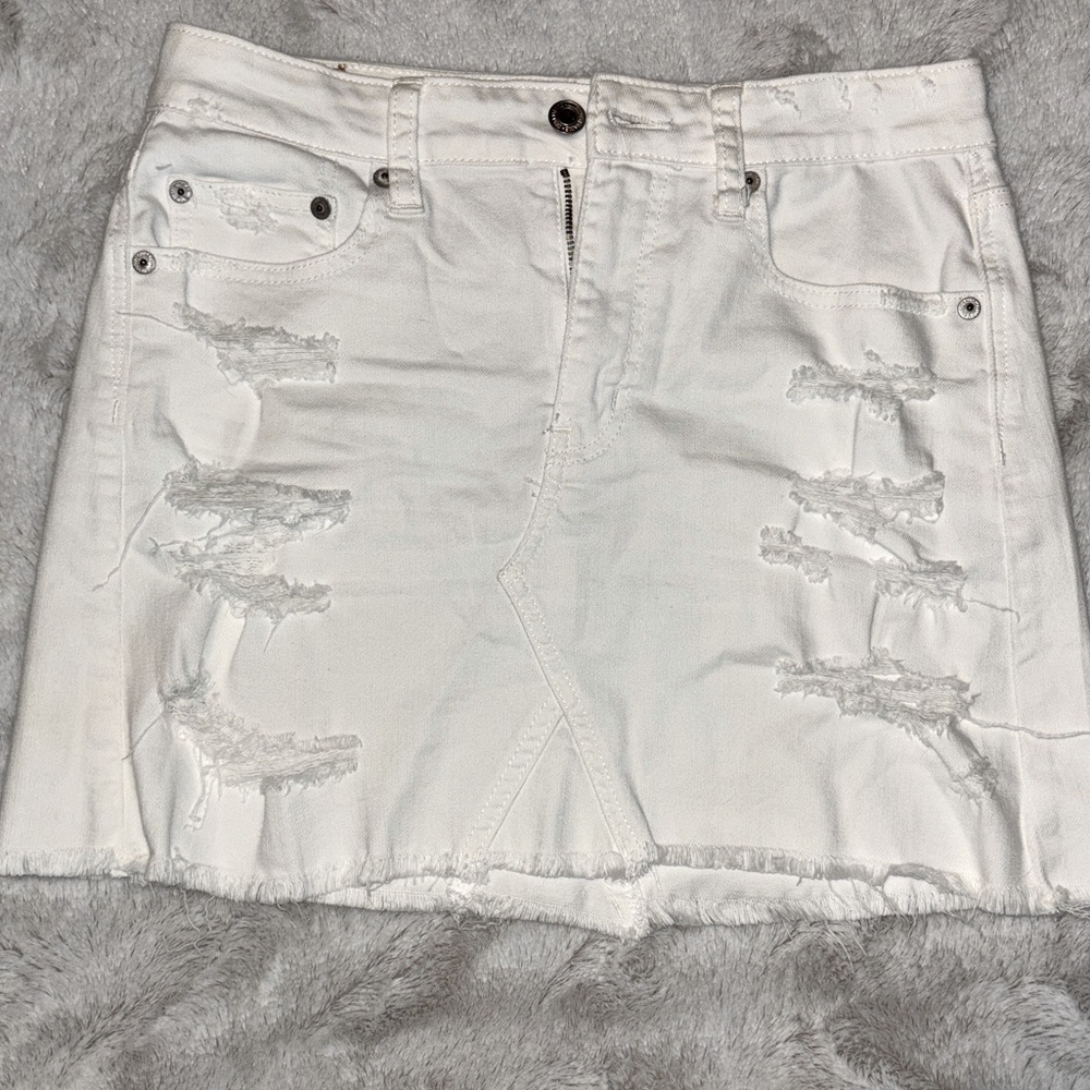 American Eagle White Denim Mini Skirt Size 4